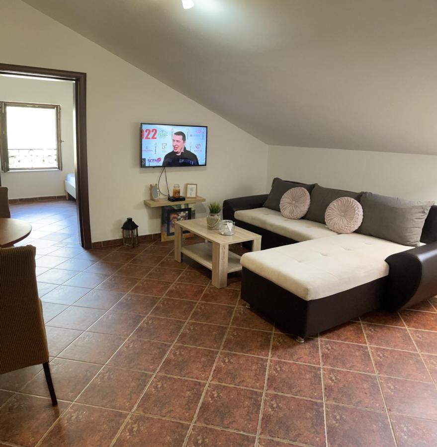 Apartment Atina كوتور المظهر الخارجي الصورة